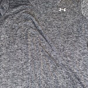 Under Armour Women’s Heathered Black Tee